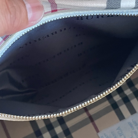 Authentic Burberry tote bag💛💛💛 - Picture 9 of 15